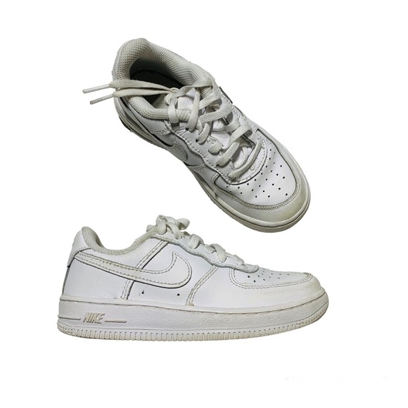 Nike all white low top sneakers - Picture 1 of 6